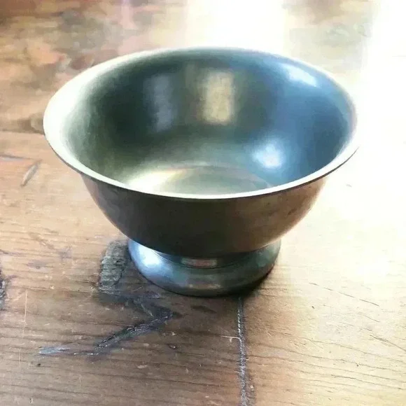 Small Pewter Bowl Stamped R.F. WIlliams - Picture 2 of 5